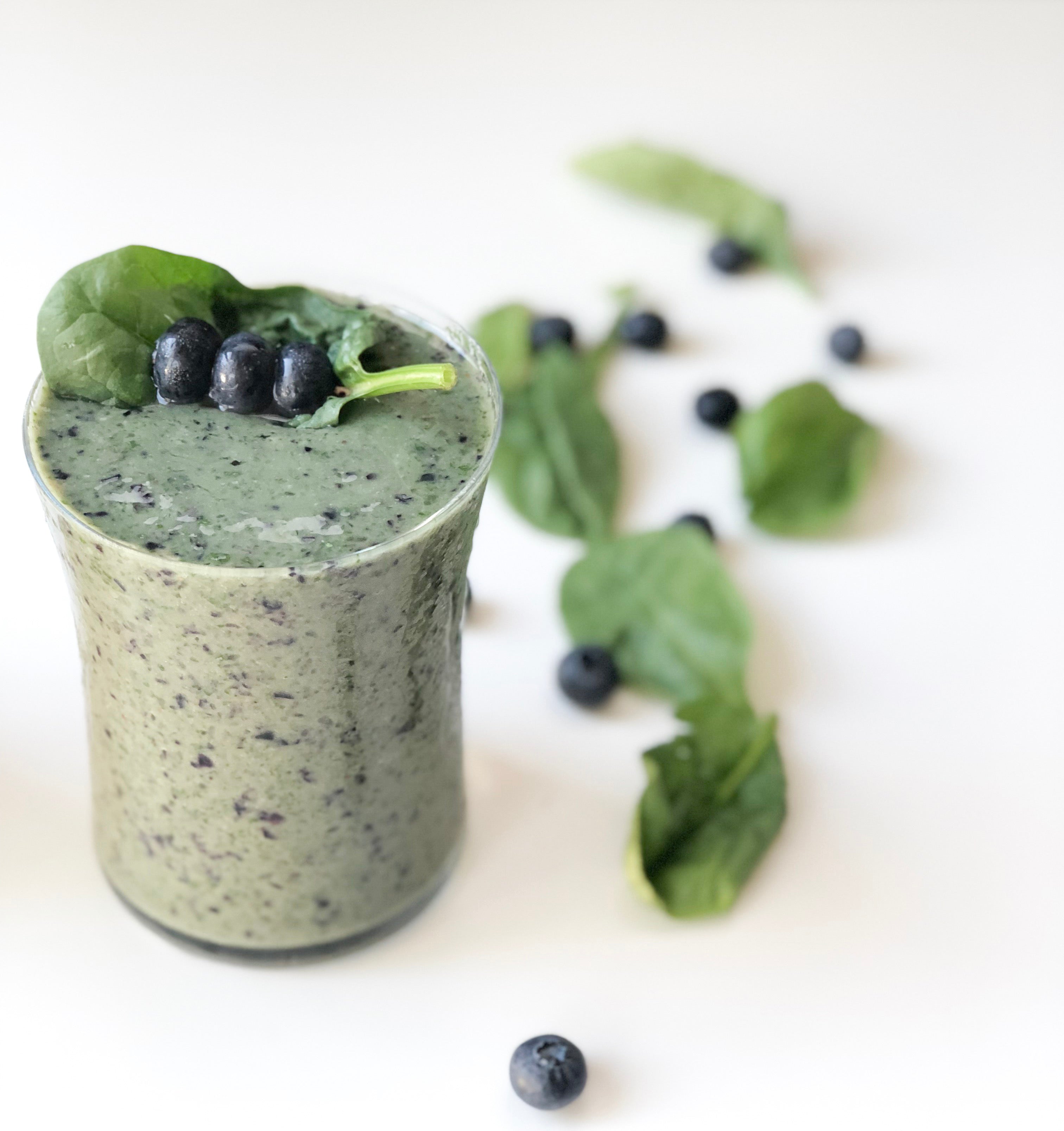 The Blue and Green Shake | Healthy Recipes | Dr. Kellyann