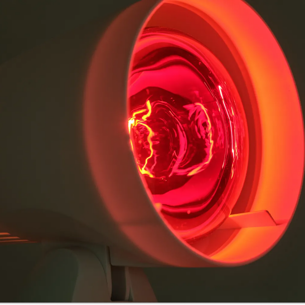 Red Light Therapy: Benefits, Risks and Uses