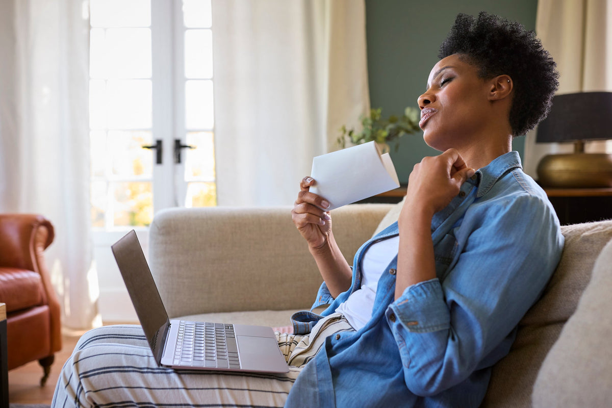 Menopause Hot Flash Triggers: The Nutritional Reset