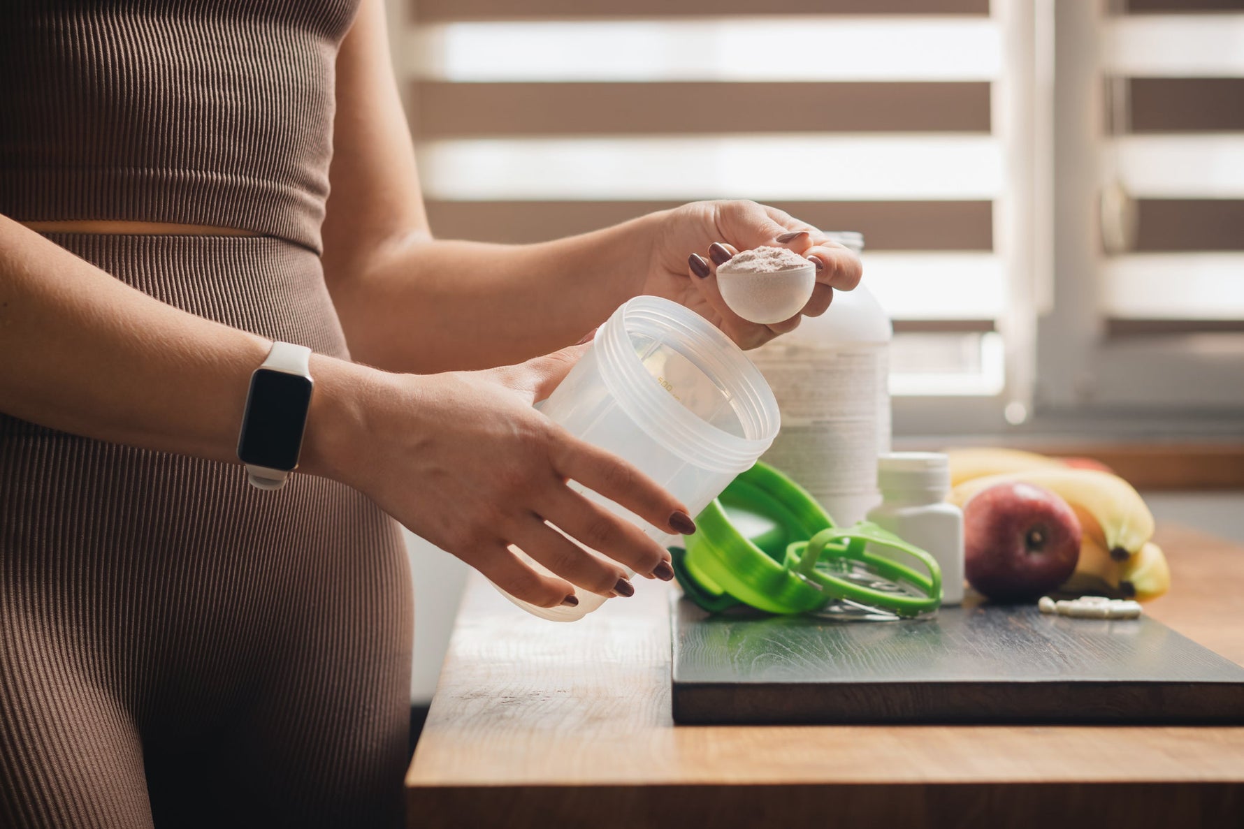 Creatine Benefits for Women Over 40: What Research Suggests About Muscle, Bones, and Brain Fog