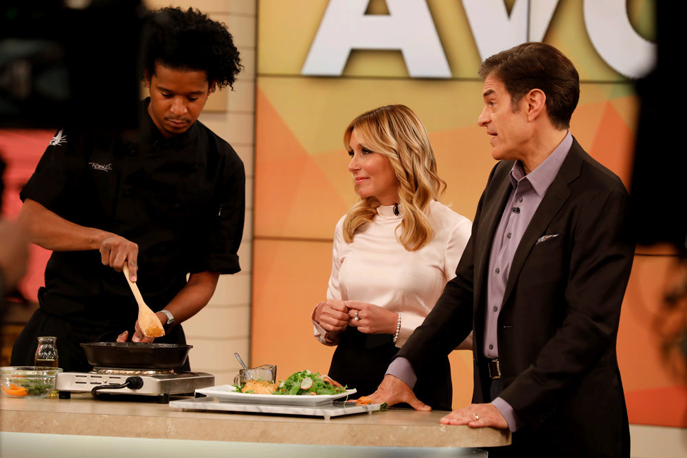 Dr. Kellyann cooking with Dr. Oz