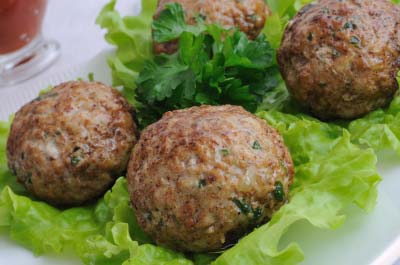 Paleo Diet Recipes:  Meatball Poppers Scores Big at Gatherings