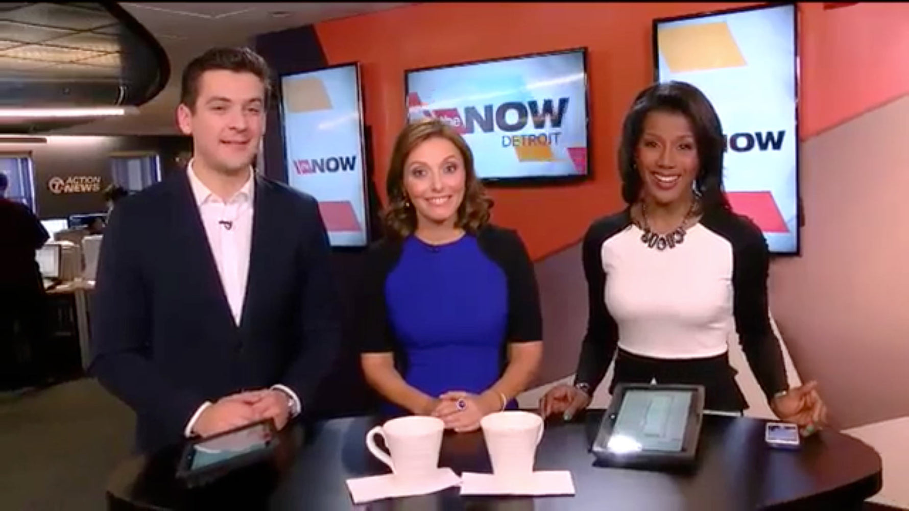 Dr. Kellyann Introducing Bone Broth to Detroit's Channel 7 WXYZ